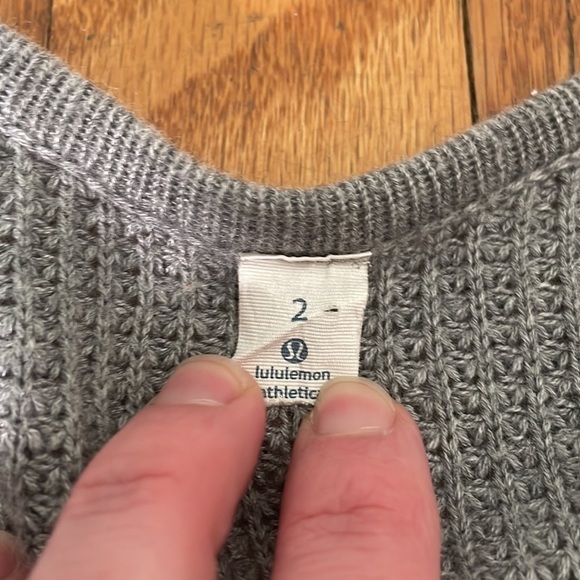 Lululemon The Sweater Life Waffle Knit Sweater Grey size 2 - Picture 7 of 7